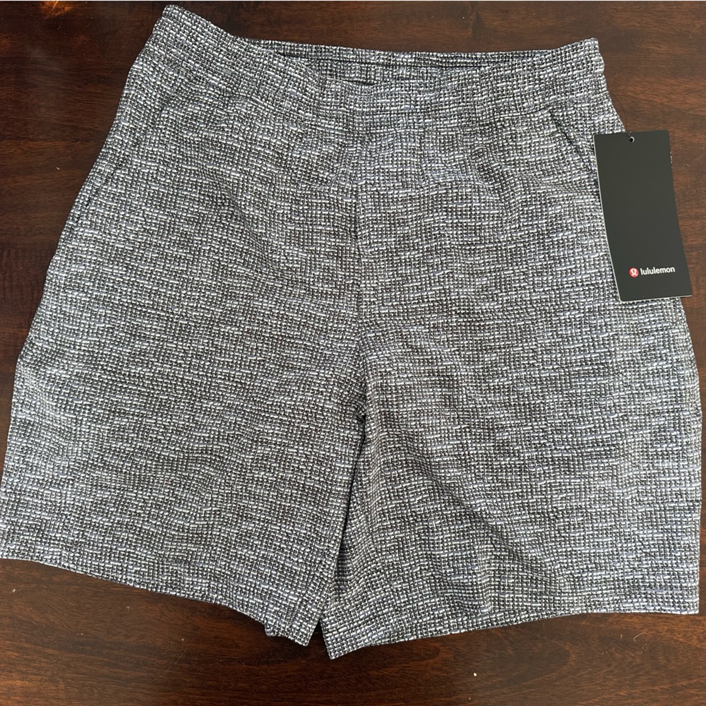 LuluLemon Pace Breaker Short 7”